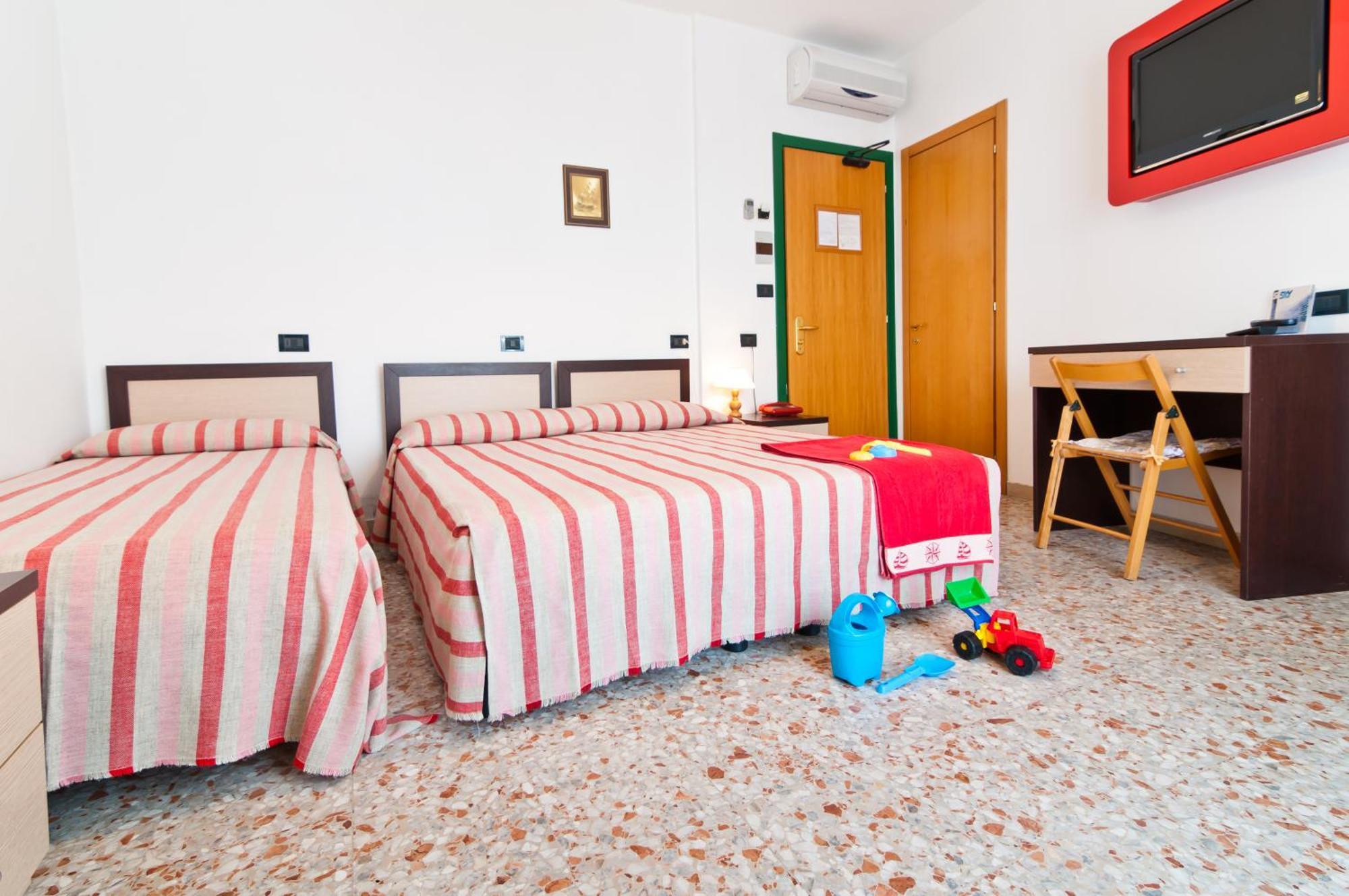 Hotel Milan Rosolina Mare Luaran gambar