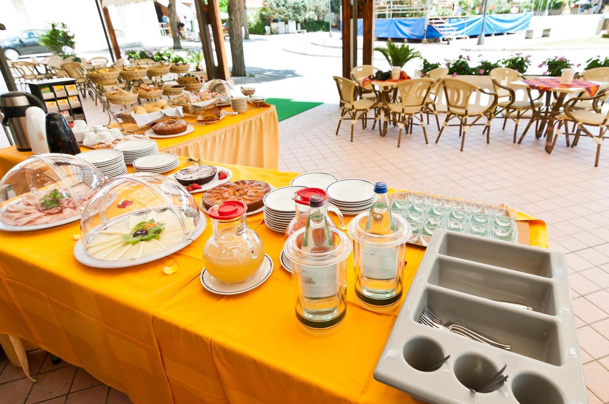 Hotel Milan Rosolina Mare Luaran gambar
