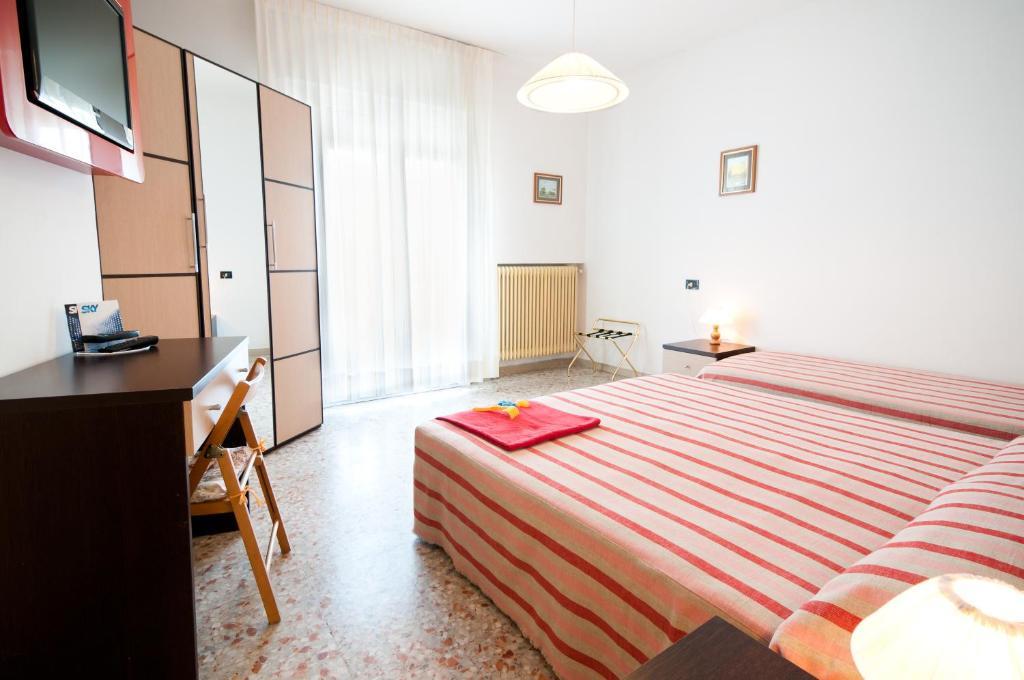 Hotel Milan Rosolina Mare Bilik gambar
